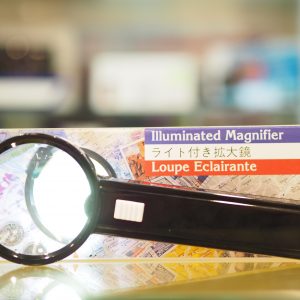 Illuminated Magnifier Small