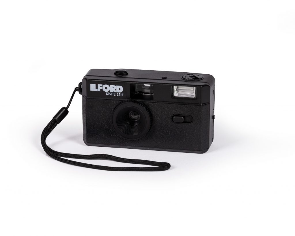 ILFORD SPRITE 35II REUSABLE CAMERA CLASSIC BLACK Plaza Cameras