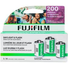 Fujifilm 200 35mm 36exp 3 pack - Plaza Cameras