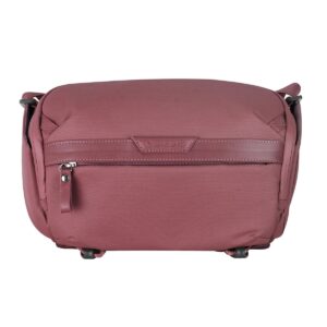 Vanguard VEO Metro S4L Magenta - Plaza Cameras