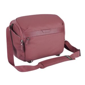 Vanguard VEO Metro S7L Magenta - Plaza Cameras